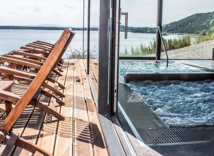 Hotel oferuje piękne widoki i tarasy słoneczne