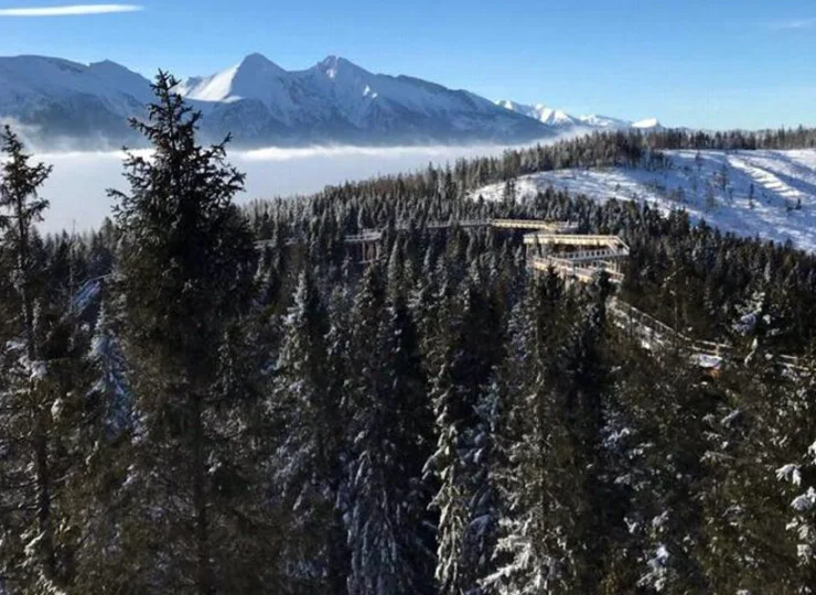 Zaledwie 6,5 km od obiektu znajduje się całoroczny kompleks Bachledka Ski&Sun