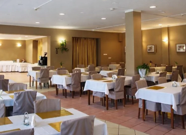 Ośrodek posiada salę restauracyjną