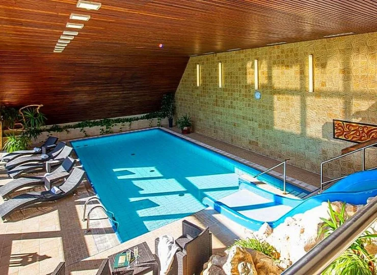 President Hotel Montfort z basenem w Tatrach