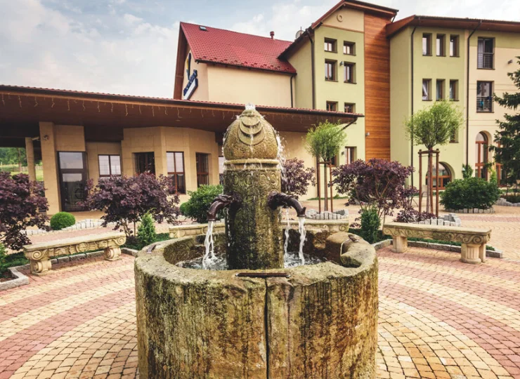Malinowy Dwór to czterogwiazdkowy kameralny obiekt