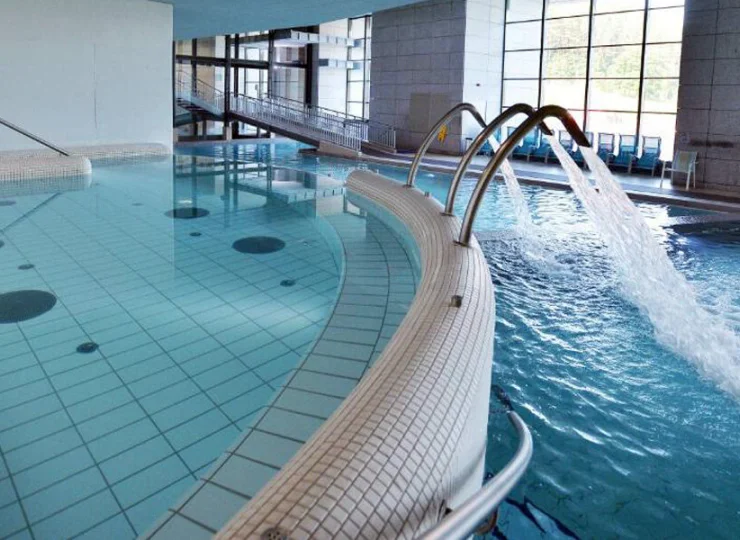 Hotelowa strefa spa Saliris liczy aż 1900 metrów kwadratowych lustra wody