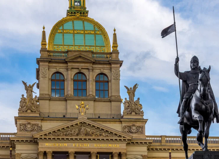 Hotel Legie jest położony blisko Muzeum Narodowego w Pradze (400 m)