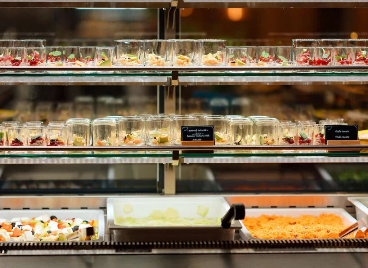 Można tutaj przysiąść także na wspaniały deser i aromatyczną kawę czy herbatę