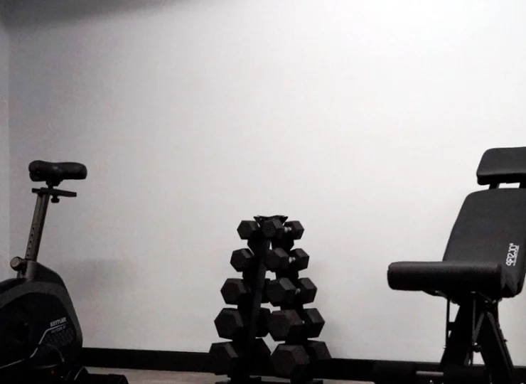 W hotelu znajduje się sala fitness z nowoczesnym sprzętem