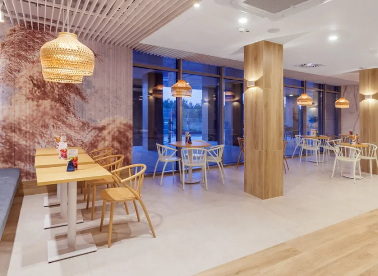 Część gastronomiczna w Porta Mare jest nowoczesna i przestronna