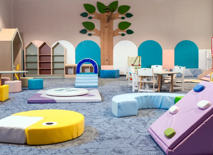 W hotelu powstała nowa kolorowa sala zabaw dla dzieci