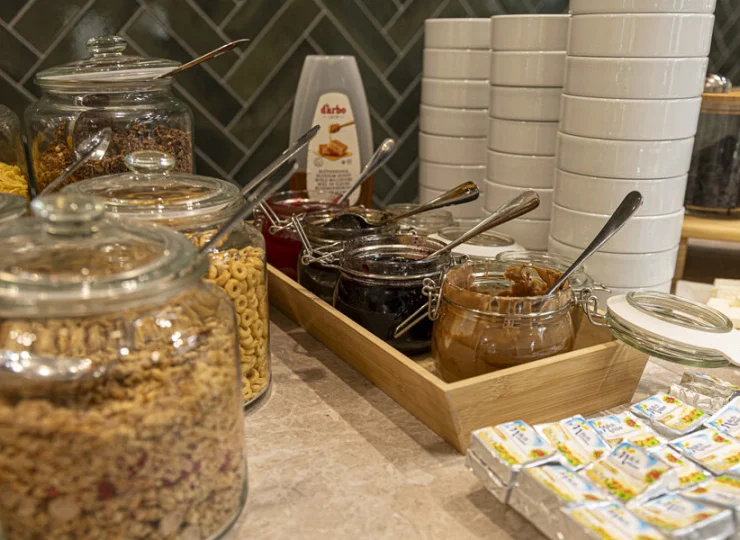 Nie brakuje też słodkich elementów śniadania