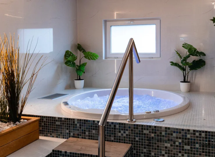 Relaks w jacuzzi przynosi wspaniałe odprężenie