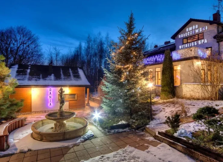 Na hotelowym terenie znajduje się odrębny budynek z banią - miejsce relaksu