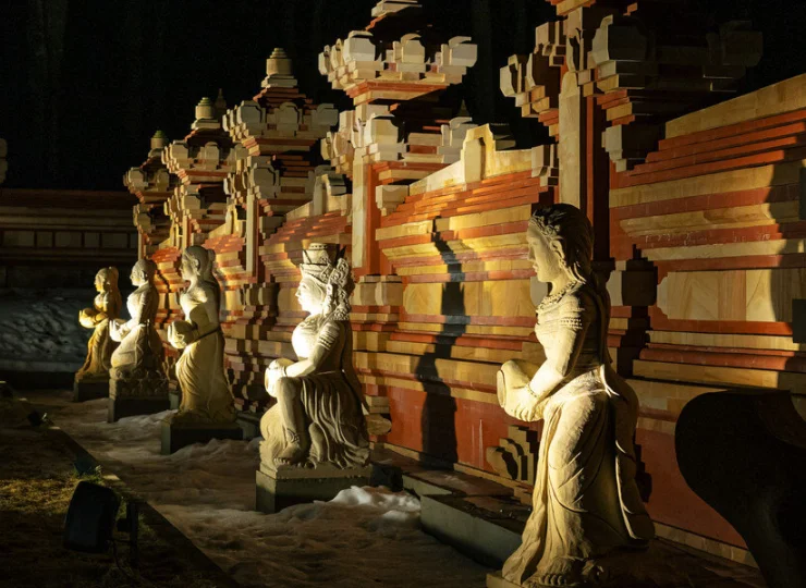 Bali Indah została zaprojektowana przez indonezyjskich artystów