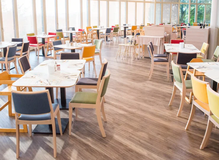 Posiłki mają tu specjalny bufet dla dzieci i potrawy dla maluchów