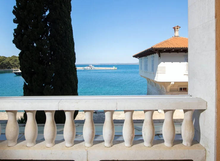 Pokoje opisane jako "sea view" mają widok na morze
