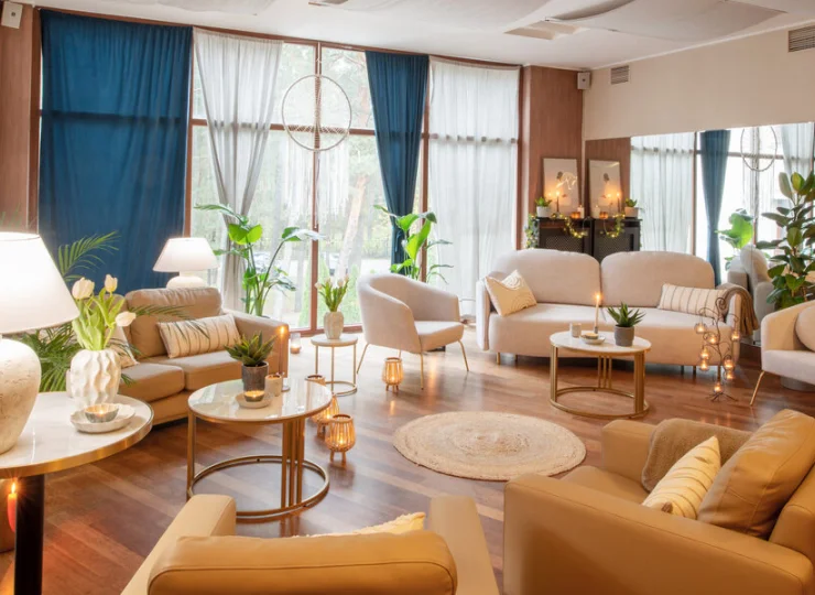 Wnętrza hotelu są stylowe, sprzyjające odpoczynkowi
