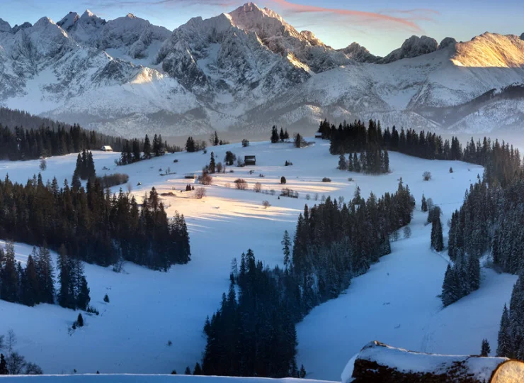 Z Nowego Targu jest już zupełnie niedaleko w Tatry