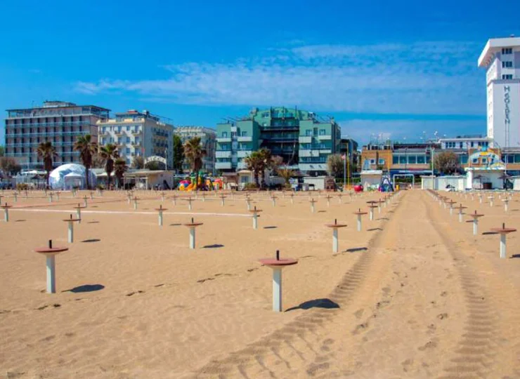 Hotel przy plaży na rodzinne wakacje w Rimini