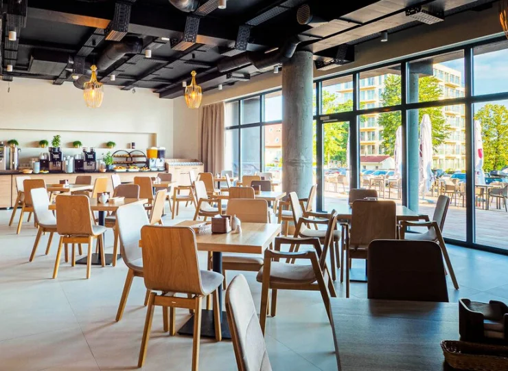 W menu restauracji znajdują się potrawy kuchni polskiej i światowej