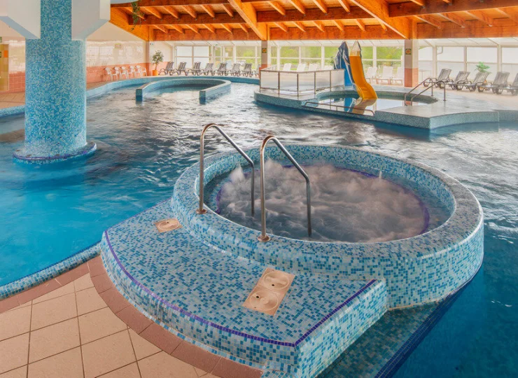 Villapark Vargesztes to hotel na Węgrzech z basenem