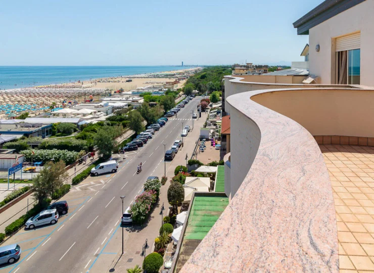 Balkon z widokiem na morze