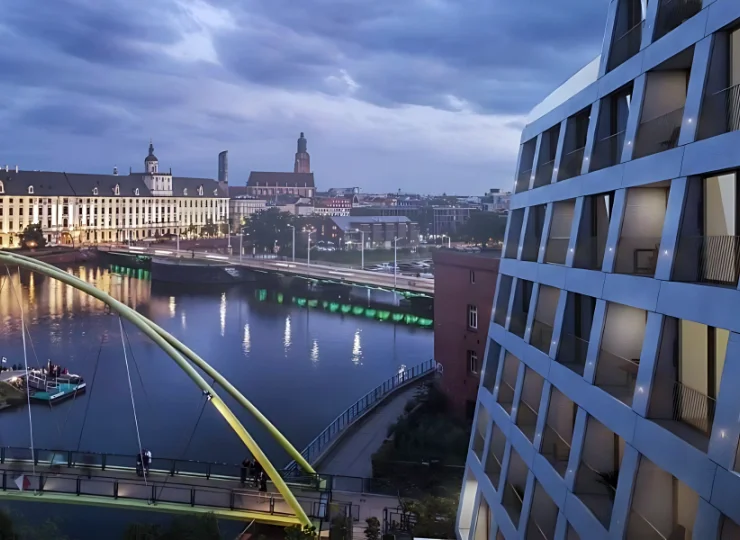 Apartamentowiec jest położony w artystycznej dzielnicy Nadodrze