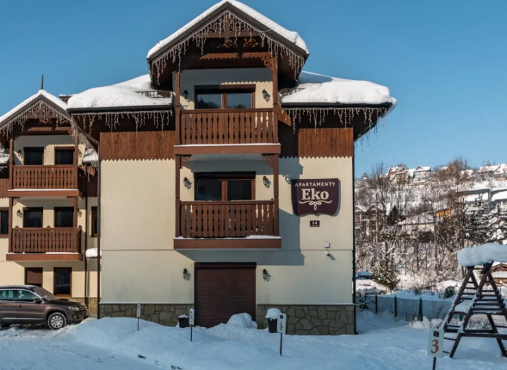 Apartamenty EKO są zlokalizowane blisko szlaku na Sokolicę i Trzy Korony