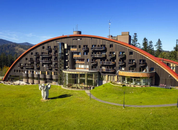 President Hotel Montfort to 4* hotel w Tatrach