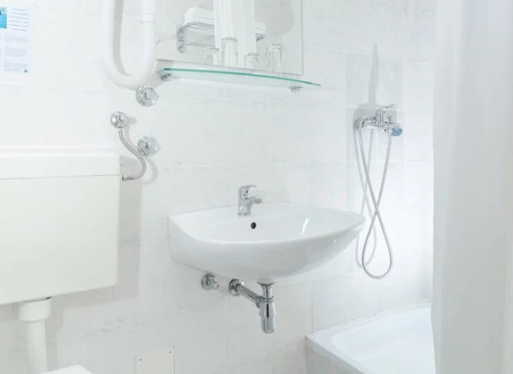 Większość pokoi ma łazienkę z prysznicem