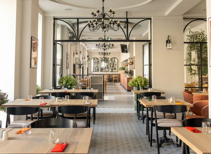 W hotelu mieści się nowoczesna restauracja Na Lipowej
