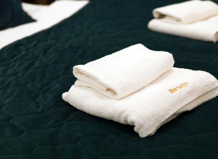 Pobyt umila stolik kawowy oraz możliwość wypożyczenia czajnika