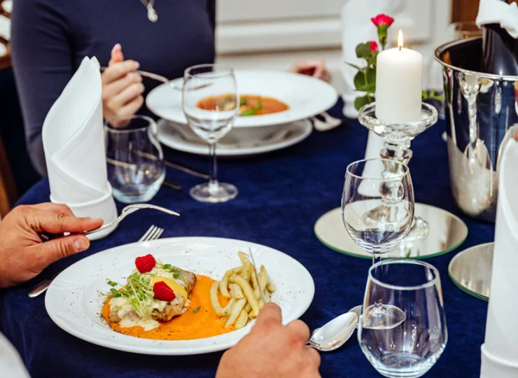 Restauracja Witrażowa zaprasza na dania z karty