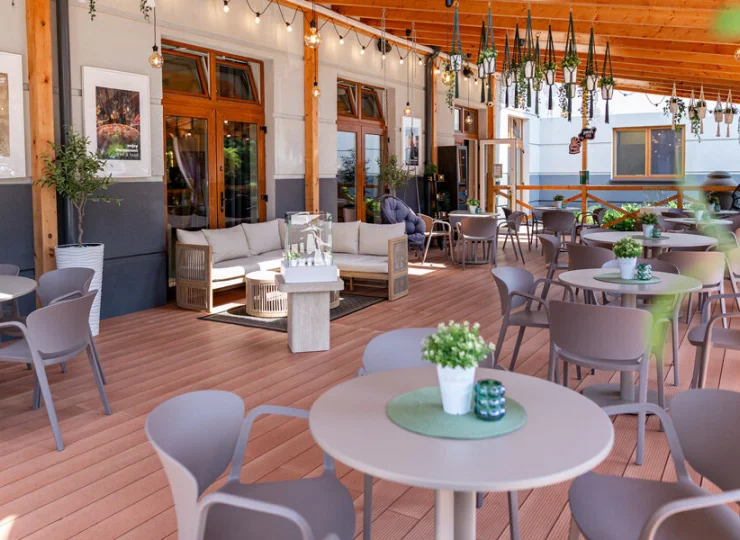 Strefa gastronomiczna hotelu jest rozbudowana