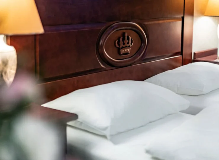 W wyposażeniu: minibar, czajnik, TV, wifi, sejf, wygodne łóżka