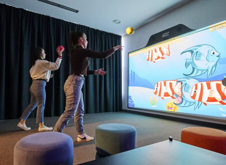 Game room oferuje gry ruchowe i planszowe