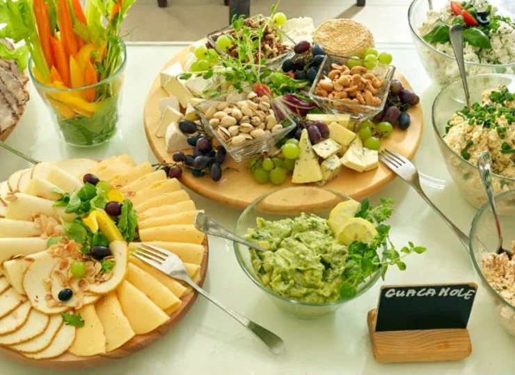 Śniadanie jest organizowane w formie bufetu