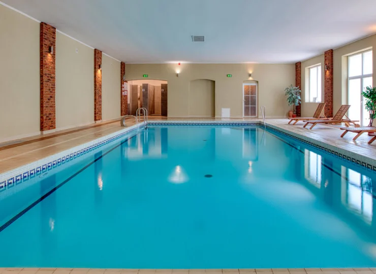 Hotelowa strefa wellness obejmuje m.in. basen wewnętrzny