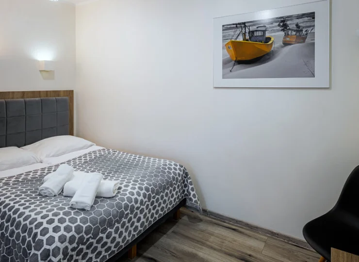 Część sypialna w Apartamencie Classic mieści się za przepierzeniem