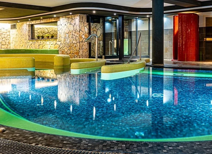 Strefa basenowa z atrakcjami jest częścią tzw. cichej strefy wellness
