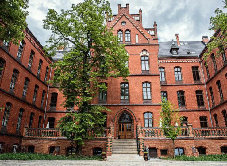 Arche Klasztor Wrocław to butikowy azyl z sercu zielonych Karłowic