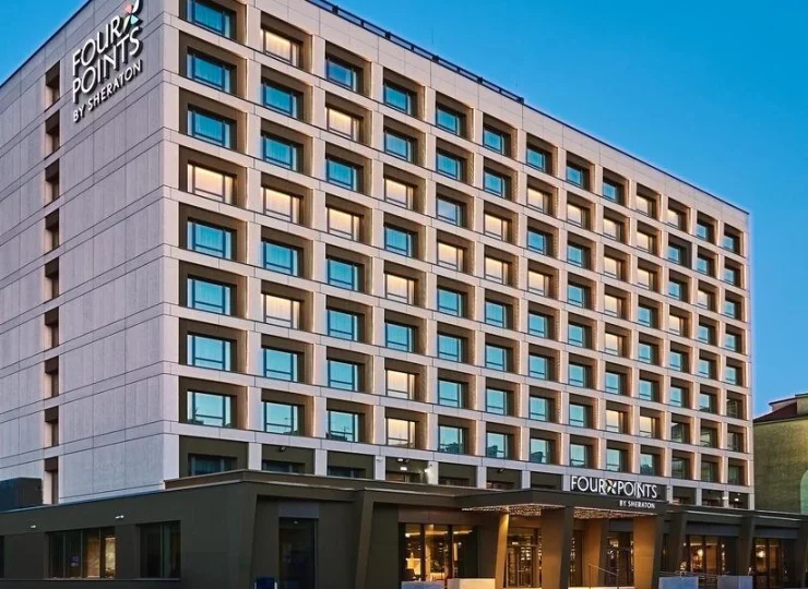 Budynek hotelu Four Points by Sheraton Wroclaw