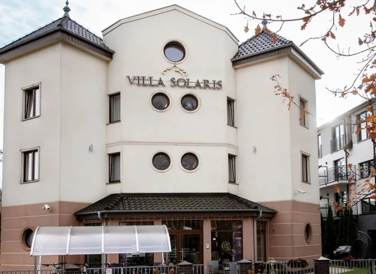 Villa Solaris to całoroczny nadmorski ośrodek w spokojnej części Niechorza