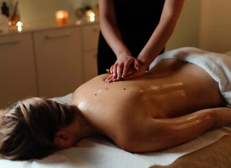 Jest tutaj także gabinet masażu