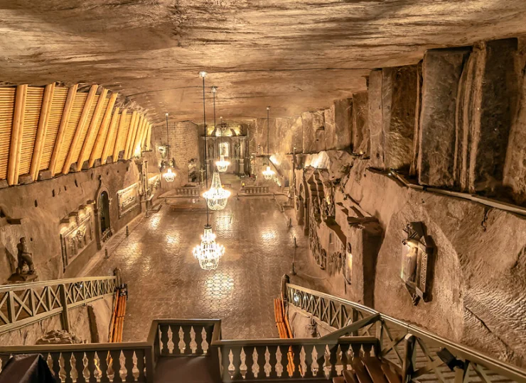 Hotel Galicja jest położony wprost przy zabytkowej Kopalni soli w Wieliczce