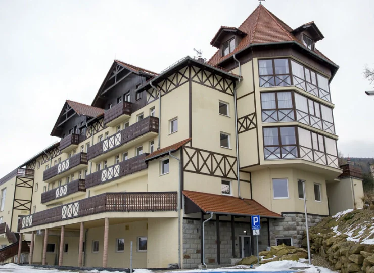 Ciesz się luksusem i spokojem, jakie oferuje Santa Christina