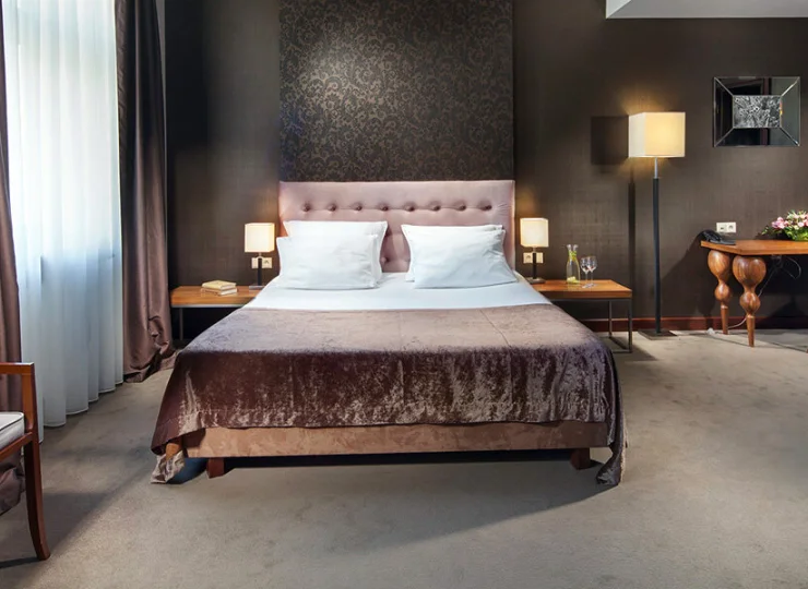 Pokoje typu deluxe są najbardziej przestronne i eleganckie