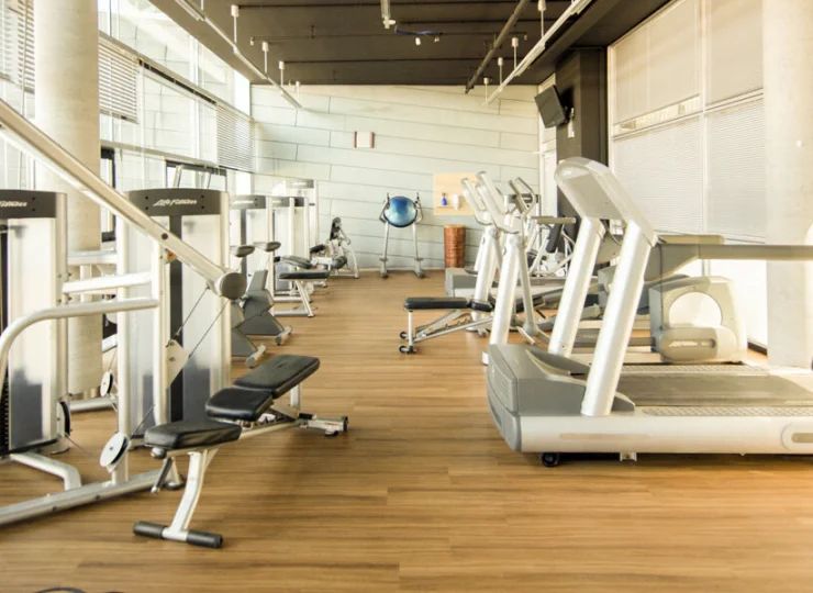 Jest także centrum fitness przeznaczone dla gości od 16. roku życia