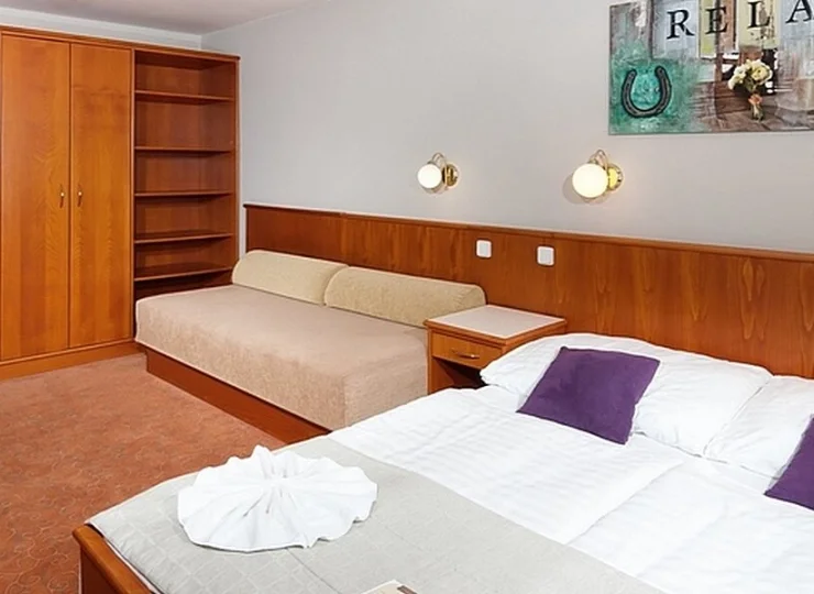 Pokoje economy są położone na parterze