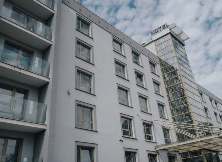 To hotel blisko Międzynarodowych Targów Poznańskich i Dworca Głównego PKP