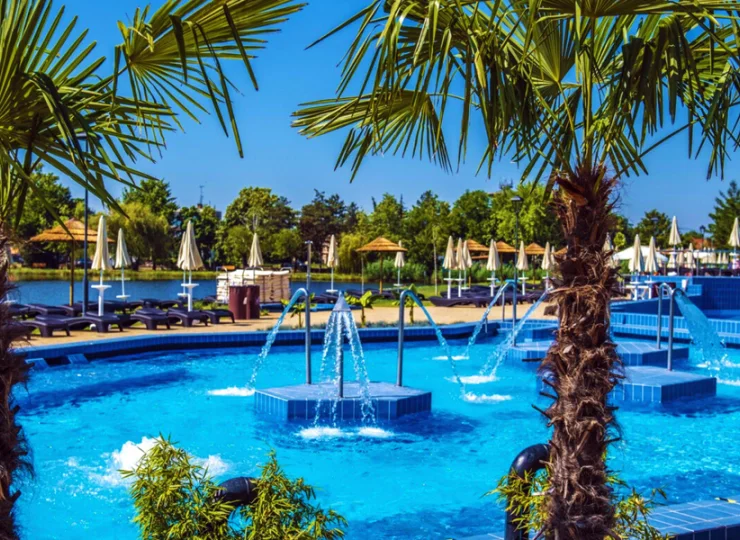Hungarospa Thermal Hotel*** bezpośrednio sąsiaduje z aqua parkiem Hungarospa