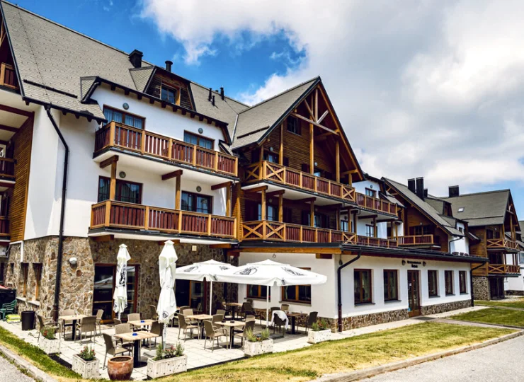 Stylowy Hotel Bolfenk**** jest częścią Pohorje Village Resortu