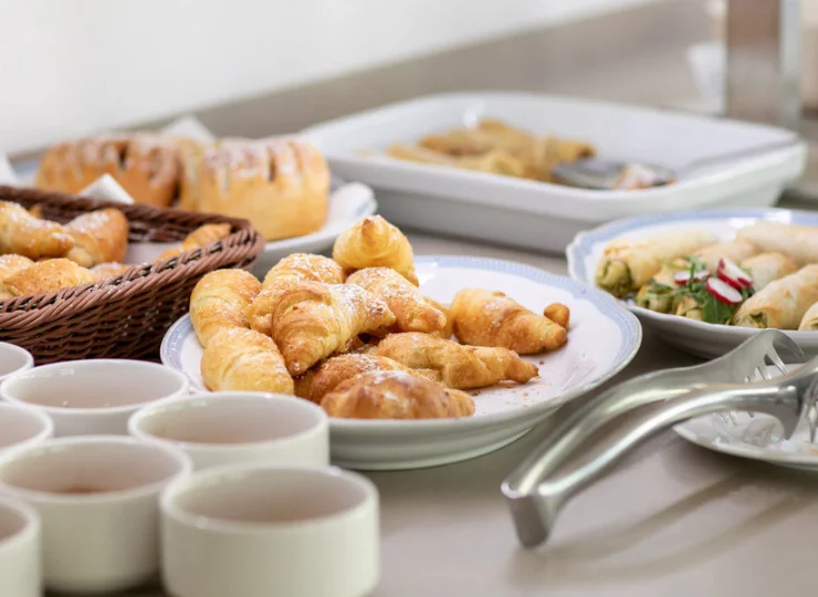 Do wyboru są m.in. croissanty i burki
